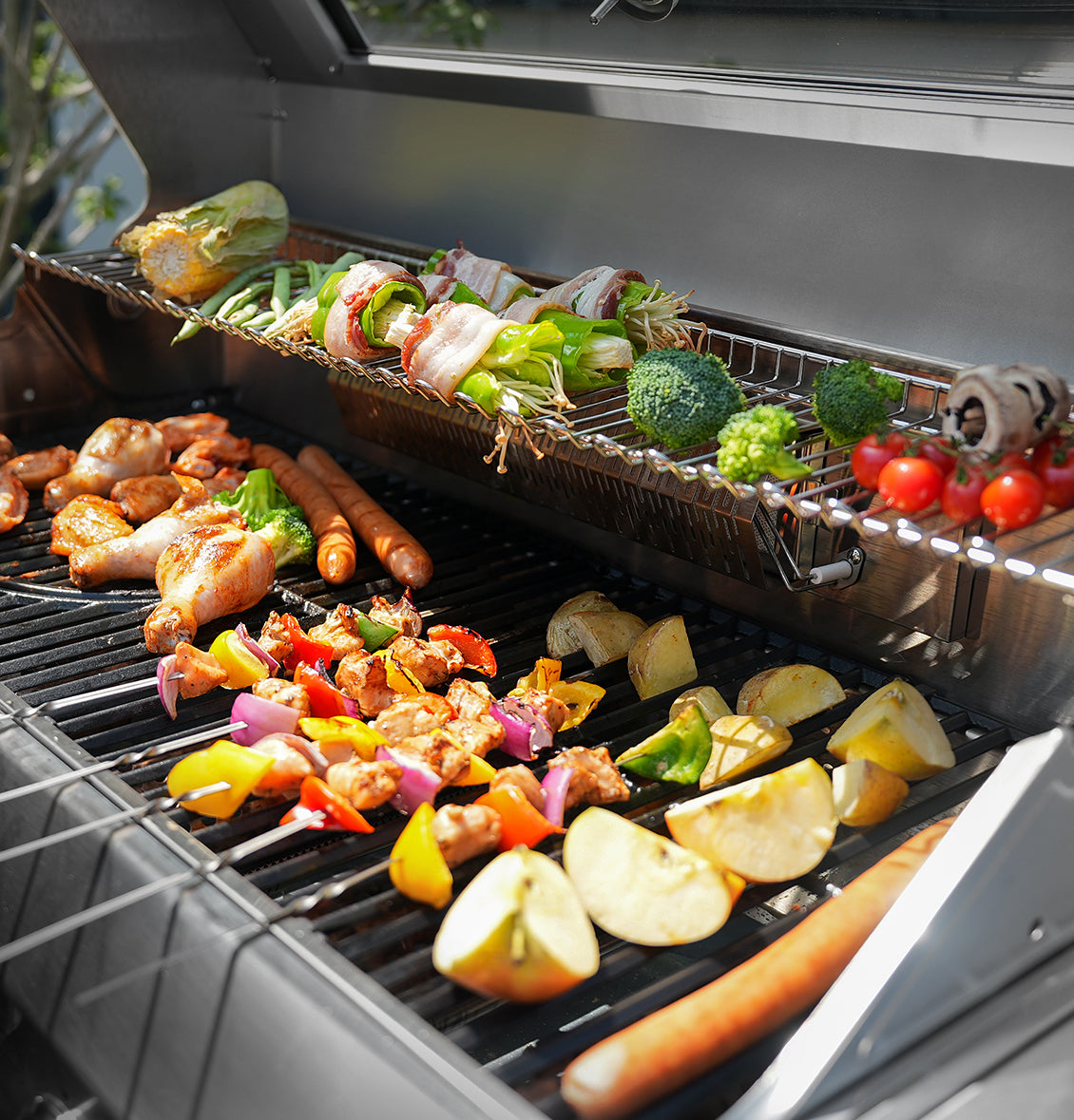 TAINO PLATINUM YAMARA 6+2 Edelstahl Gasgrill 6-Brenner Spar-Angebot mit Abdeckhaube - Grillgut auf dem Rost